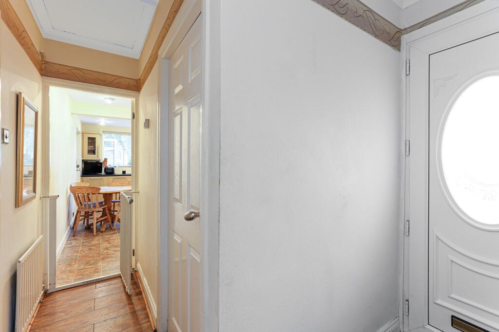 House in Wakefield - View 5
