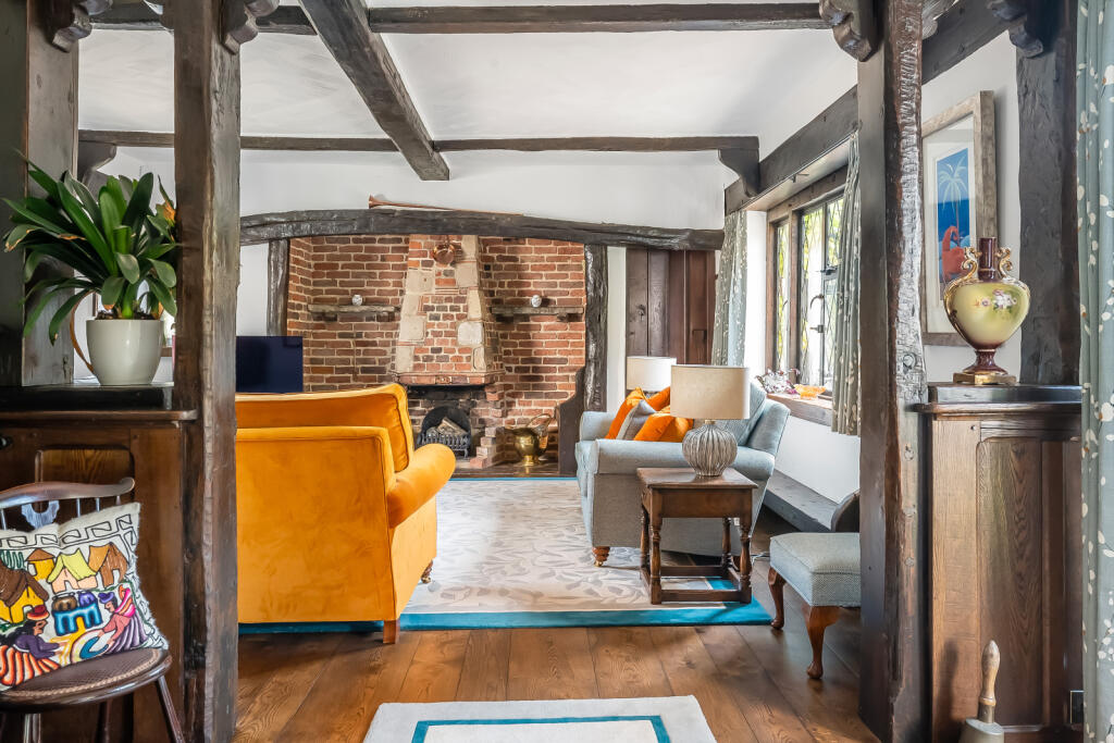 House in Croydon - View 4