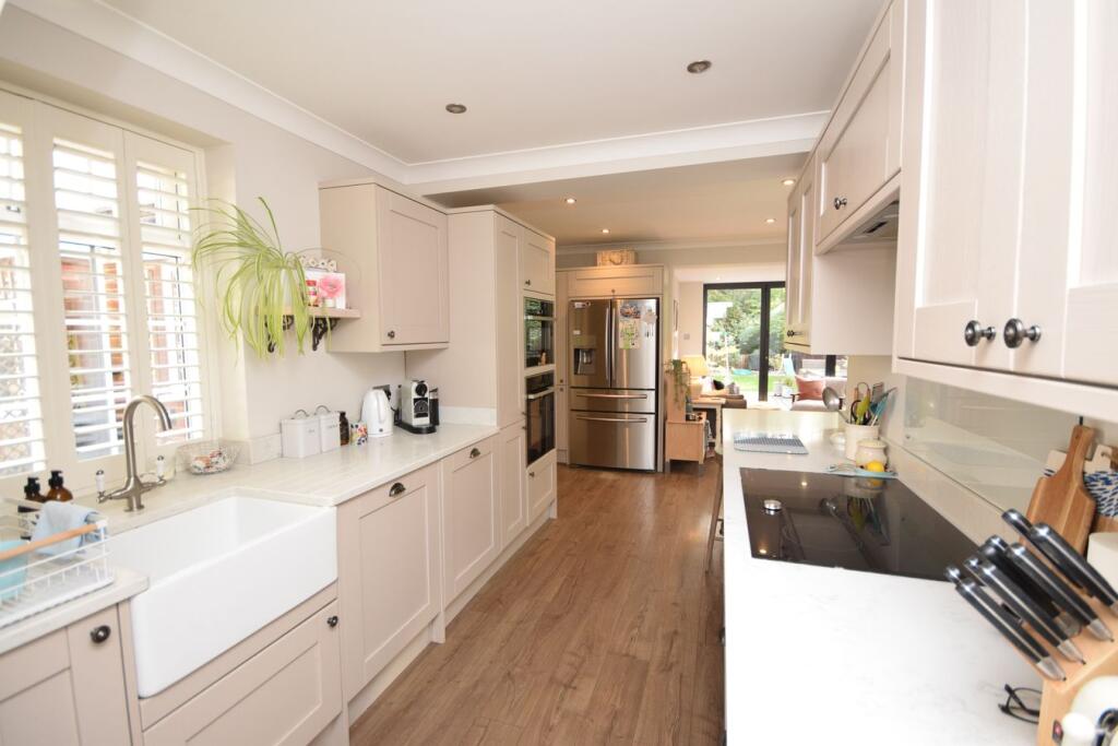 House in Waverley, Farnham - More