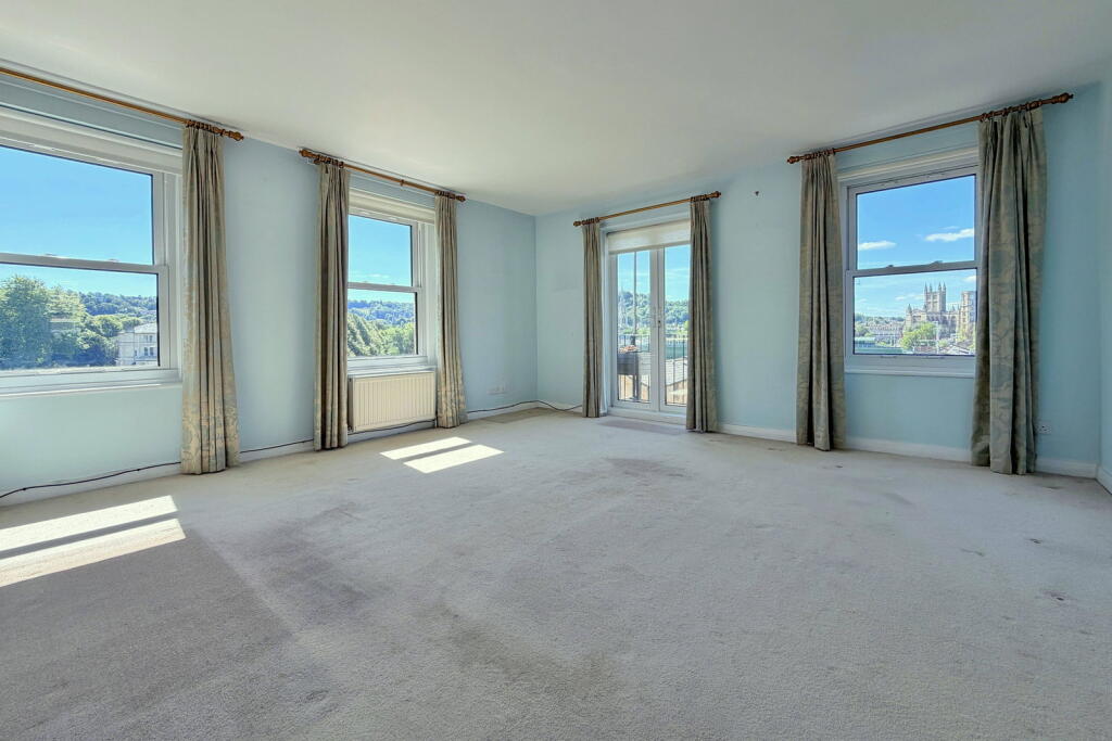 Apartment in Bath - View 3