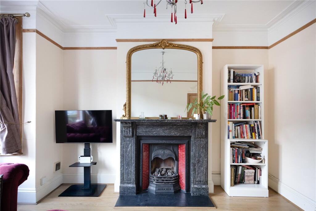 House in London - View 4