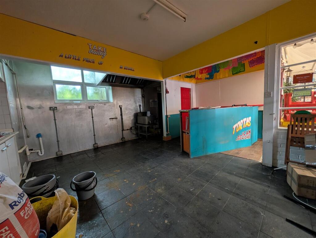 Main image of property: 32 Western Road, Bexhill