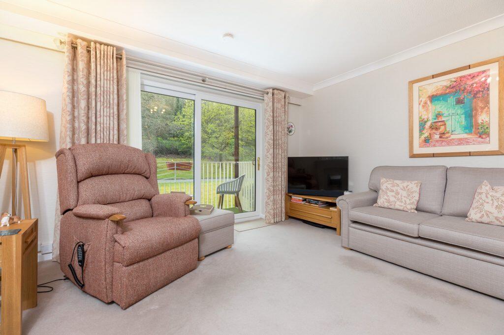 Brisbane Court, Braidpark Drive, Giffnock photo 4