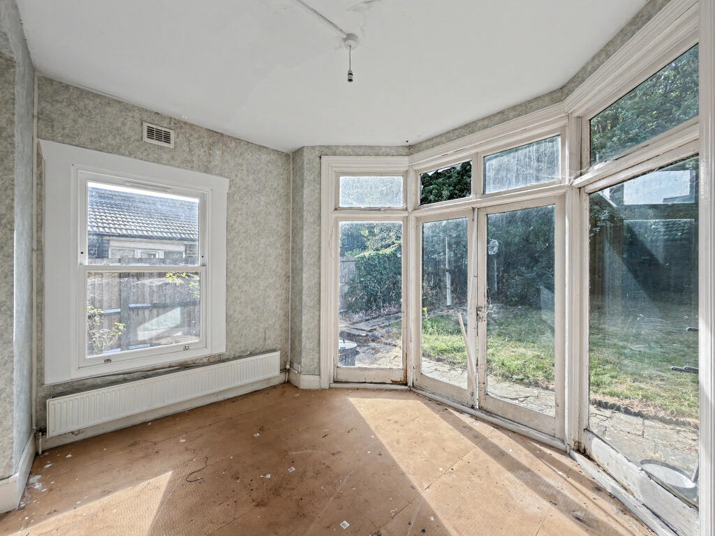 Apartment in London - More