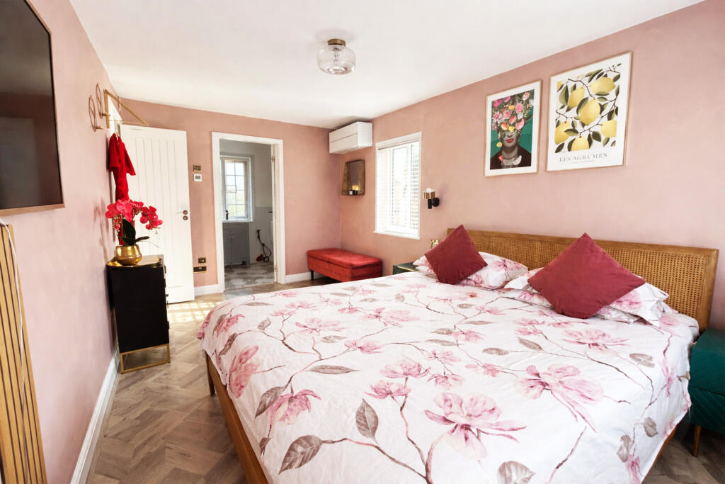 Additional image 18 of Caledon Road, St. Albans, AL2