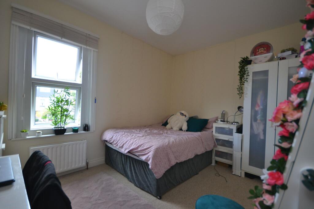 House in Reading - More