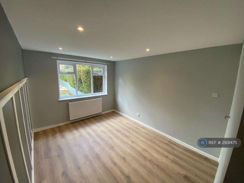 Apartment in Stockport - More