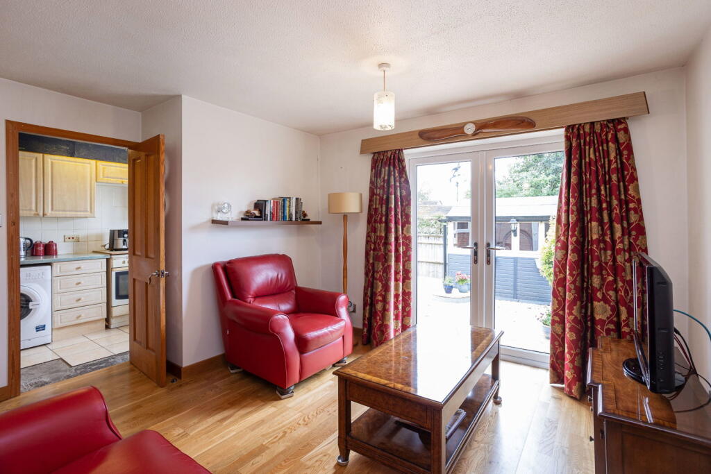The Cedars, Benson, Wallingford, OX10 6LL photo 4