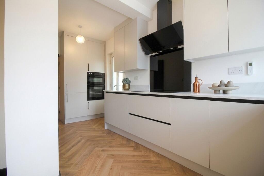 House in Leicester - View 5