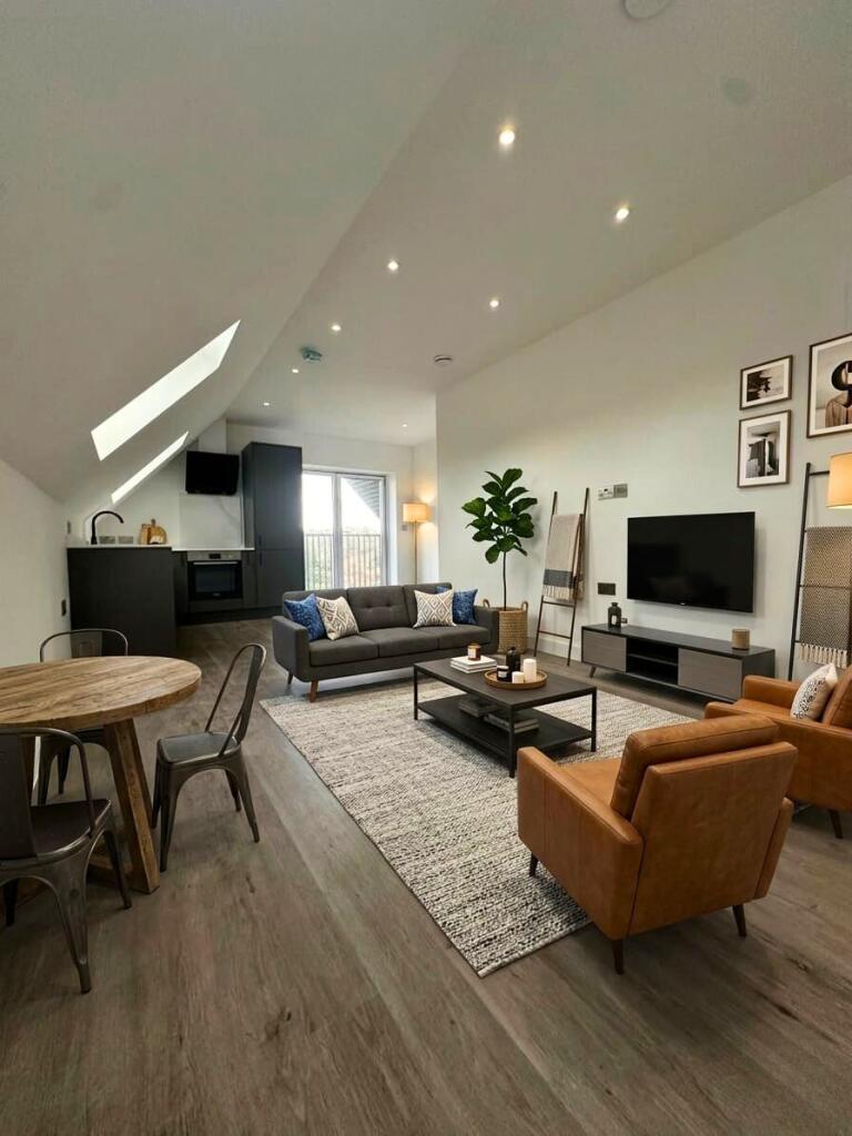 Main image of property: Mitchley Hill, South Croydon