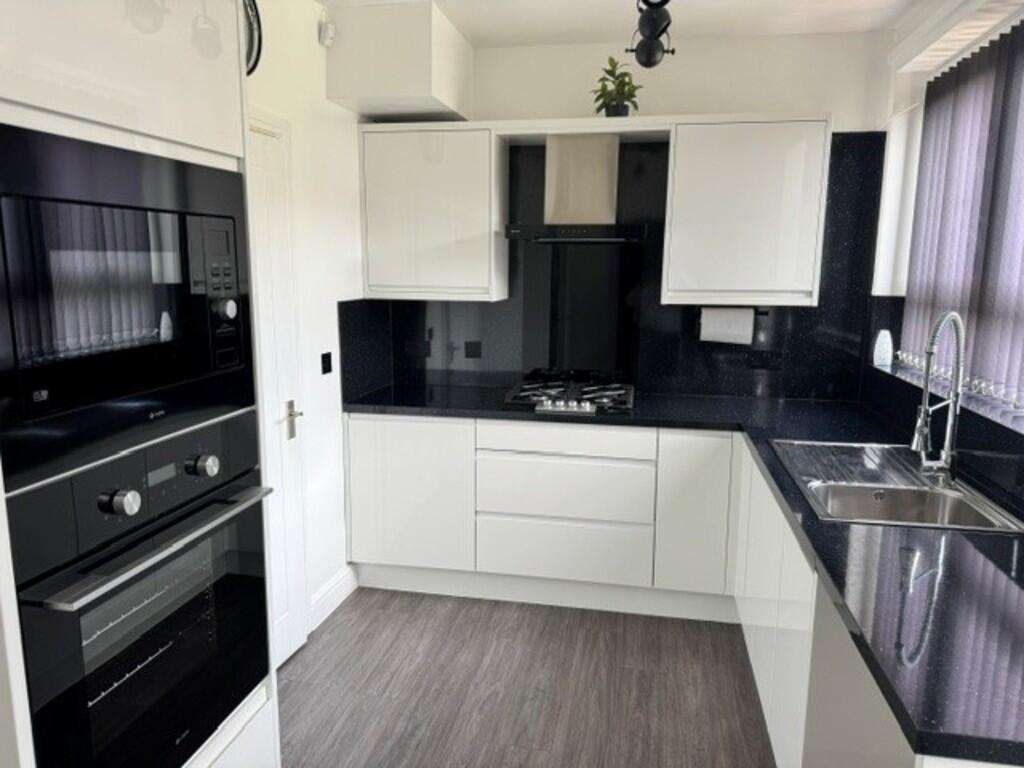 House in Sheffield - View 5