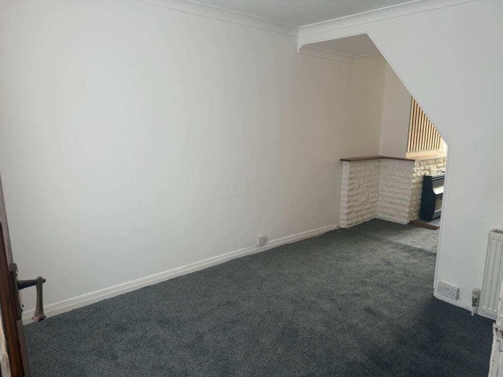 House in Dover - View 2
