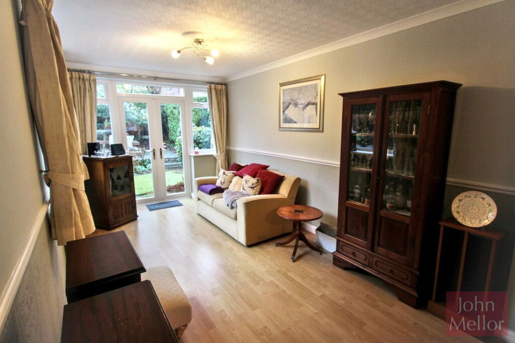 Gibsons Road, Heaton Moor SK4 4JX photo 3