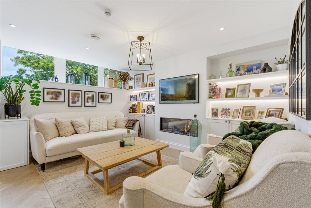House in London - More