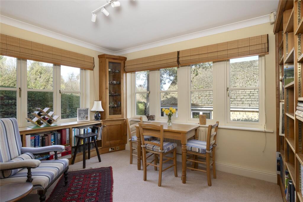 House in Cotswold, Stow-on-the-Wold - More