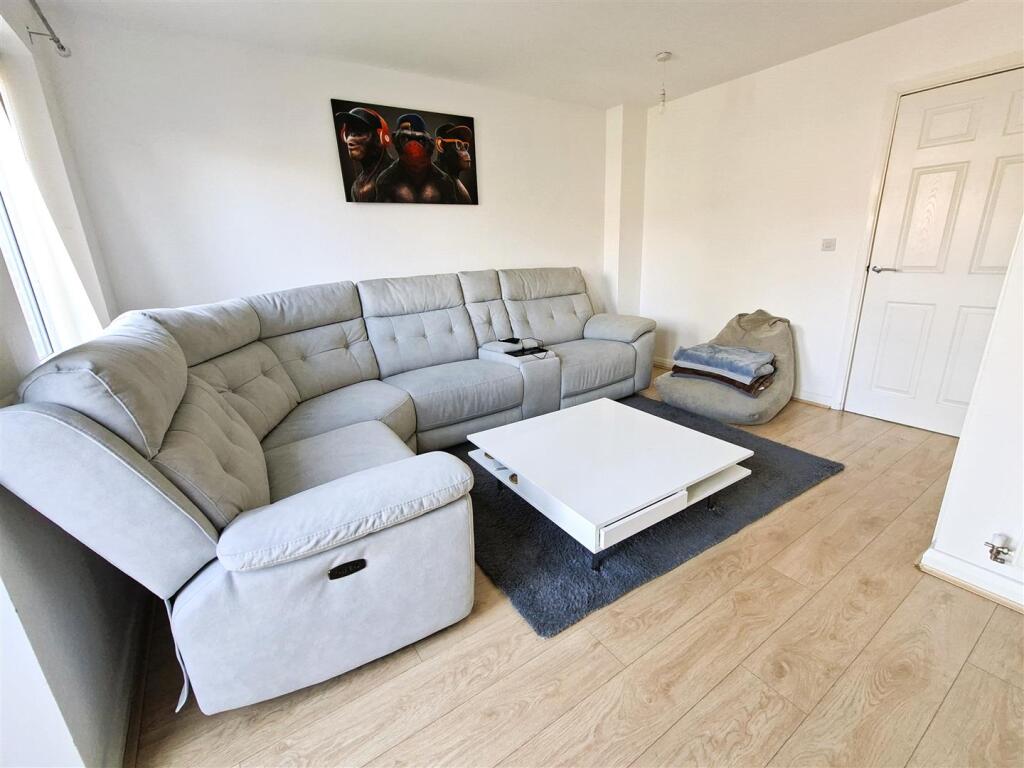 Additional image 3 of Platt Brook Way, Sheldon, Birmingham