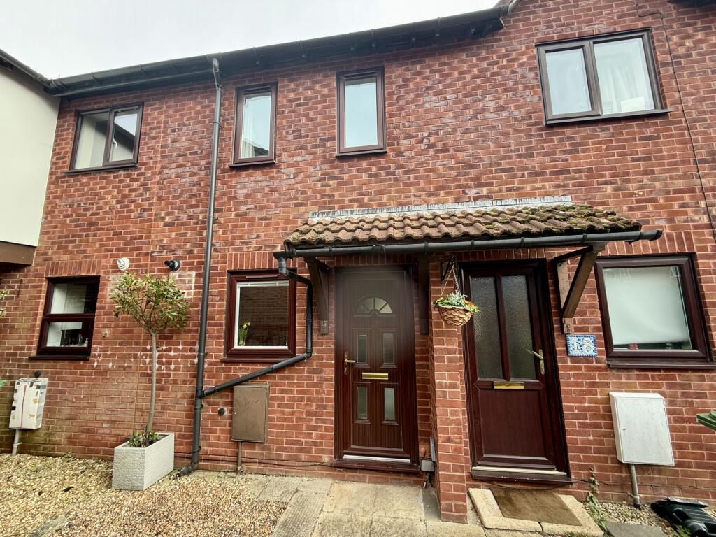 2-bed terraced on Rivervew Drive, Exwick, EX4, £190,000