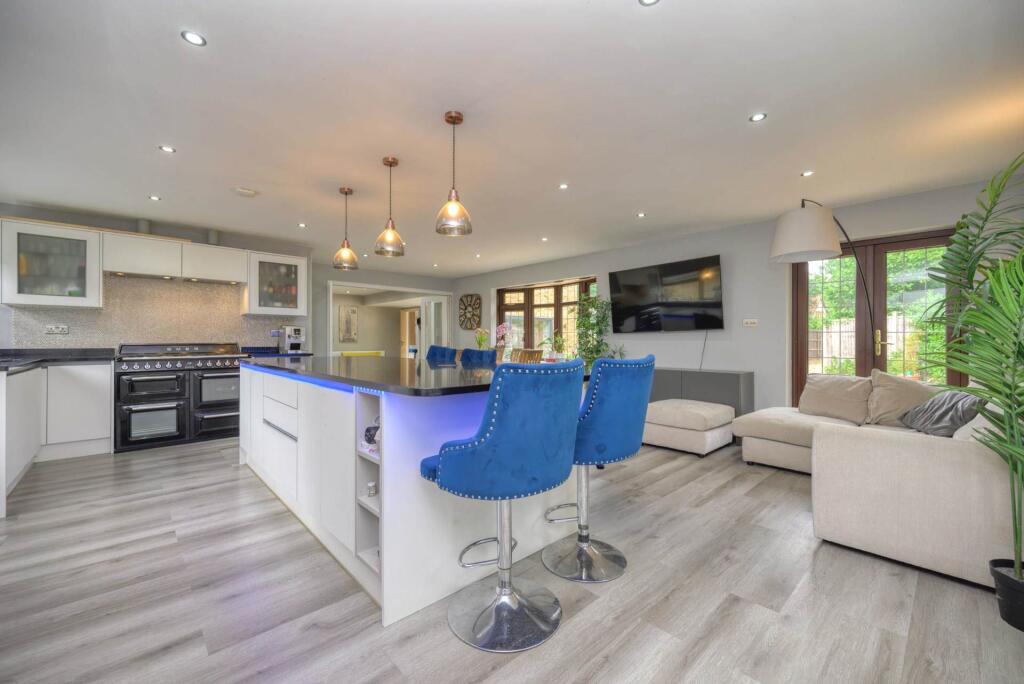 House in South Oxfordshire, Kidmore End - More