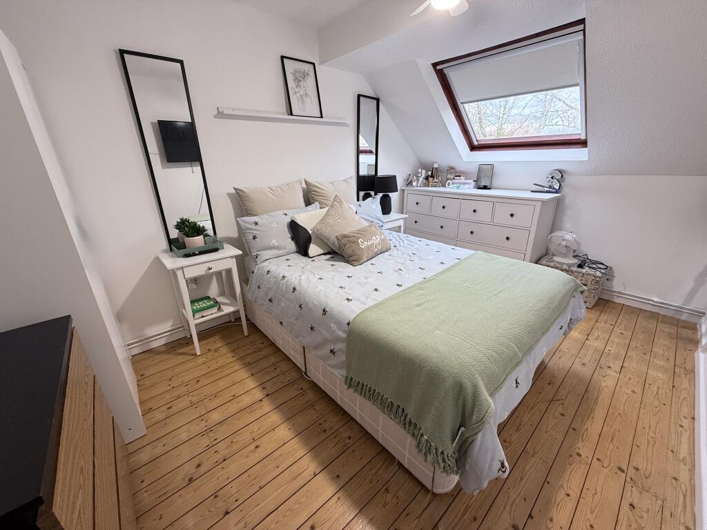 Berenger Close, Old Town, Swindon, SN3 photo 4
