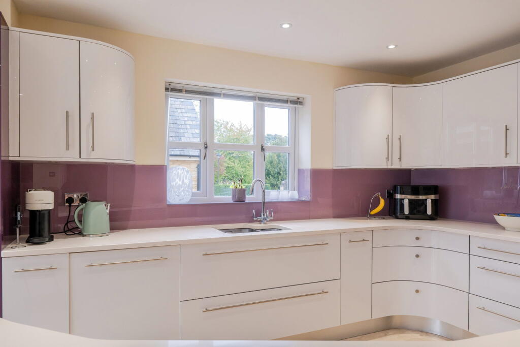 Academy Drive, Corsham, SN13 0SA photo 4