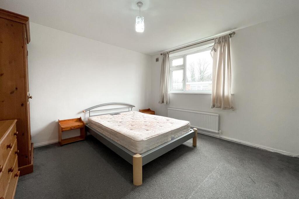 Apartment in Manchester - View 5
