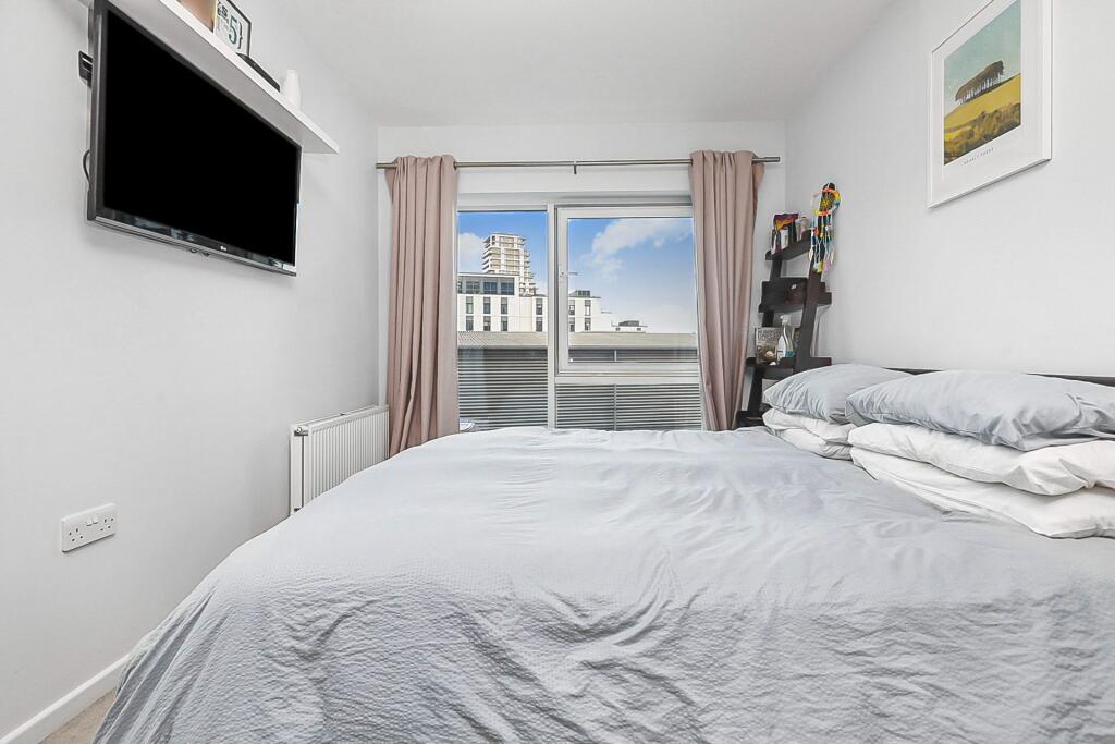 Flotilla House, Juniper Drive, London photo 4