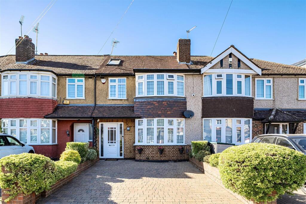 4-bed terraced on Jubilee Drive, Ruislip, HA4, £700,000