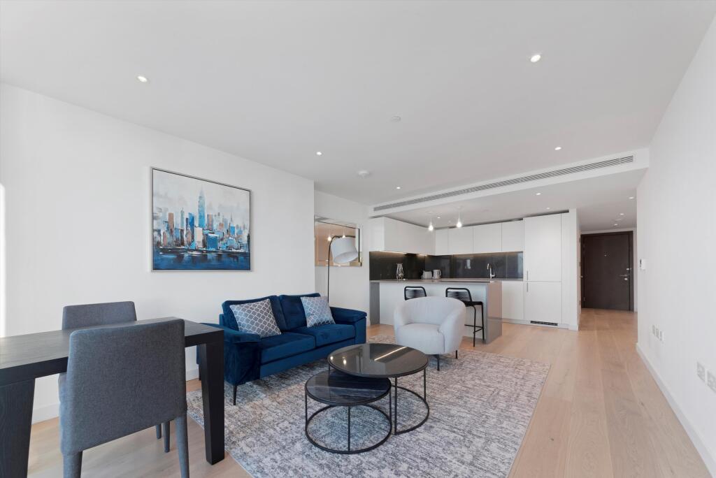 Main image of property: Landmark Pinnacle, Marsh Wall, London, E14