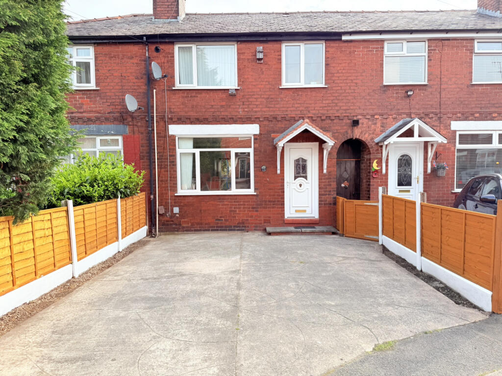 Main image of property: Tewkesbury Avenue, Droylsden,  M43 7NL