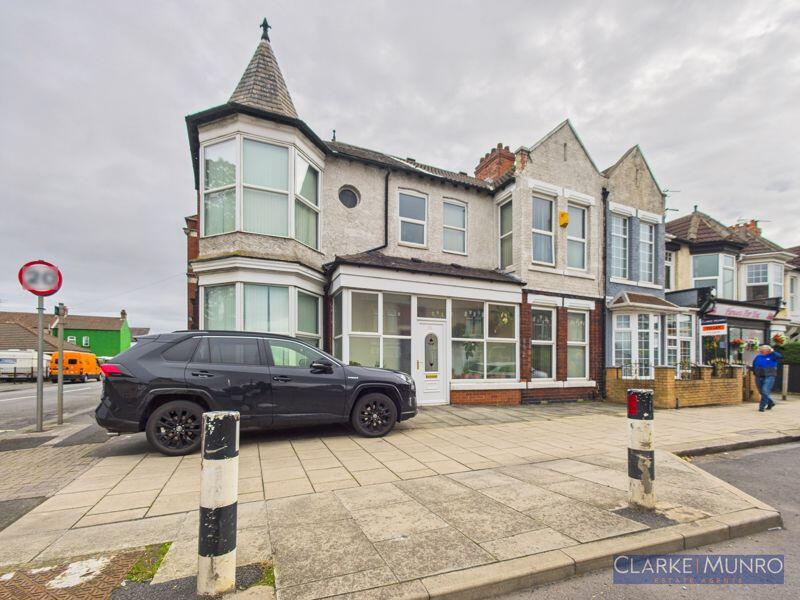 5-bed detached on Kings Road, Middlesbrough, £195,000