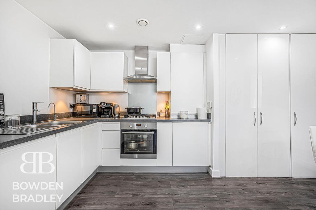 Apartment in London - View 5