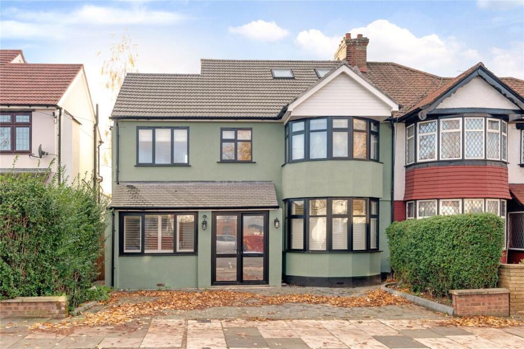 Main image of property: Park Avenue North, Willesden Green