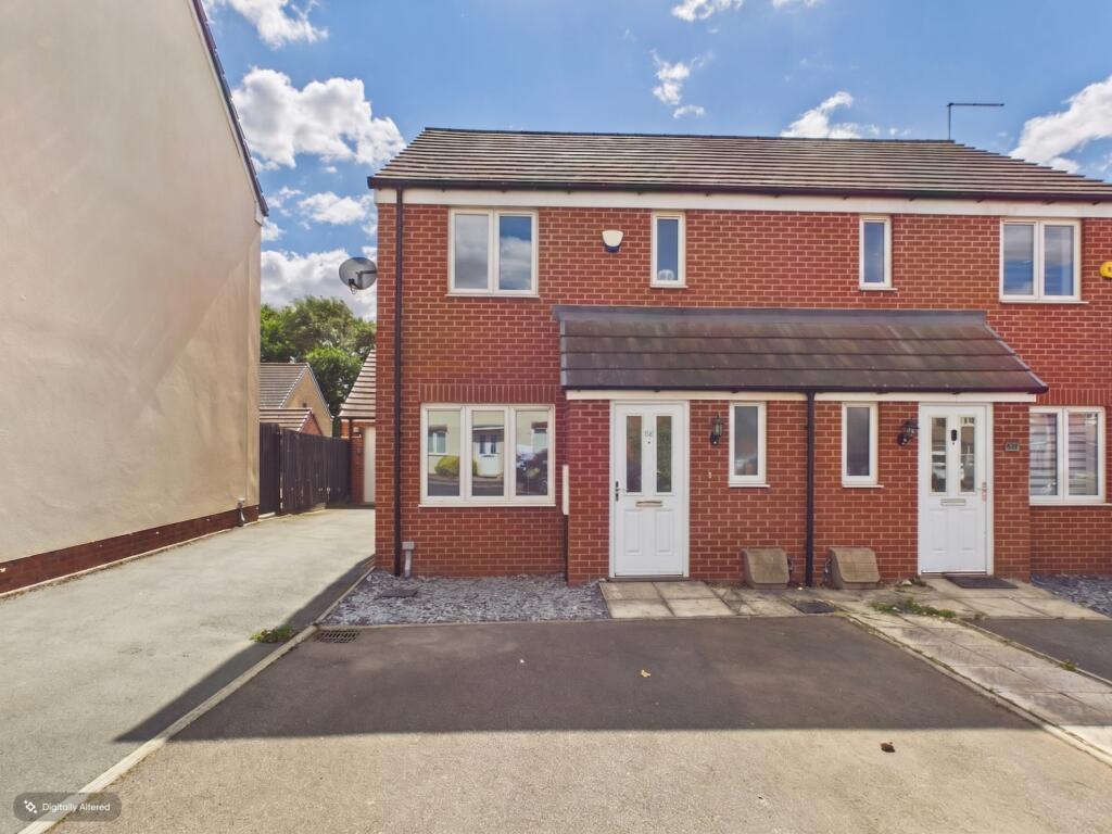 3-bed semi-detached on Northfield Way, Northampton, Northamptonshire, NN2, £260,000