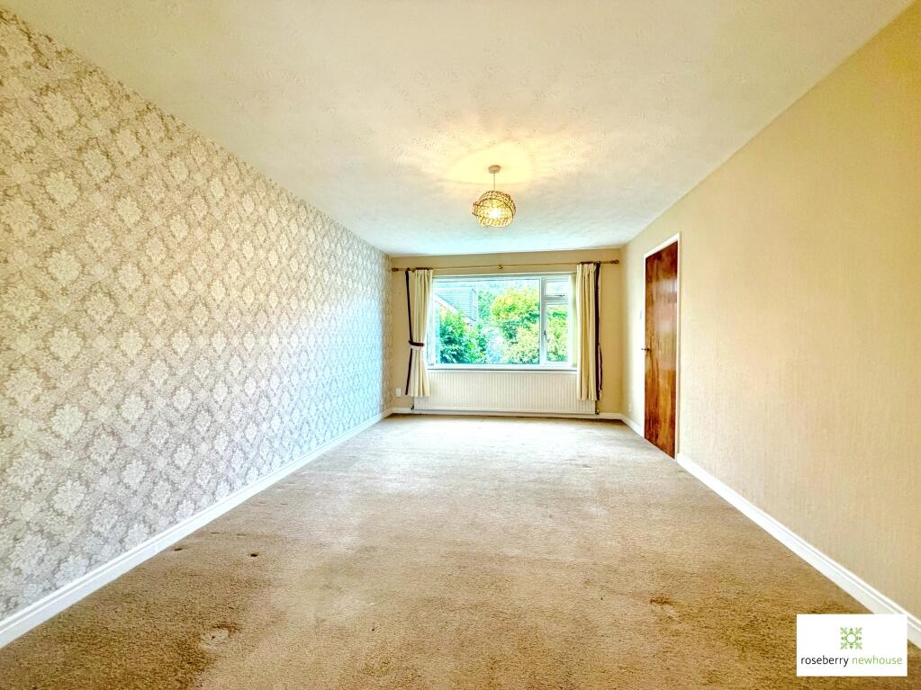 West End Gardens, Yarm, Stockton-on-tees photo 2