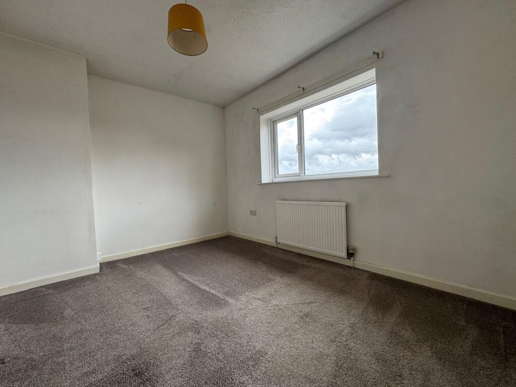 House in Wakefield, Shinwell, Upton and North Elmsall - View 5