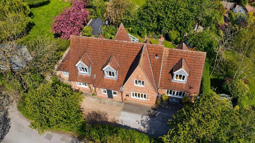 Main image of property: The Gables, Station Road, Nottingham