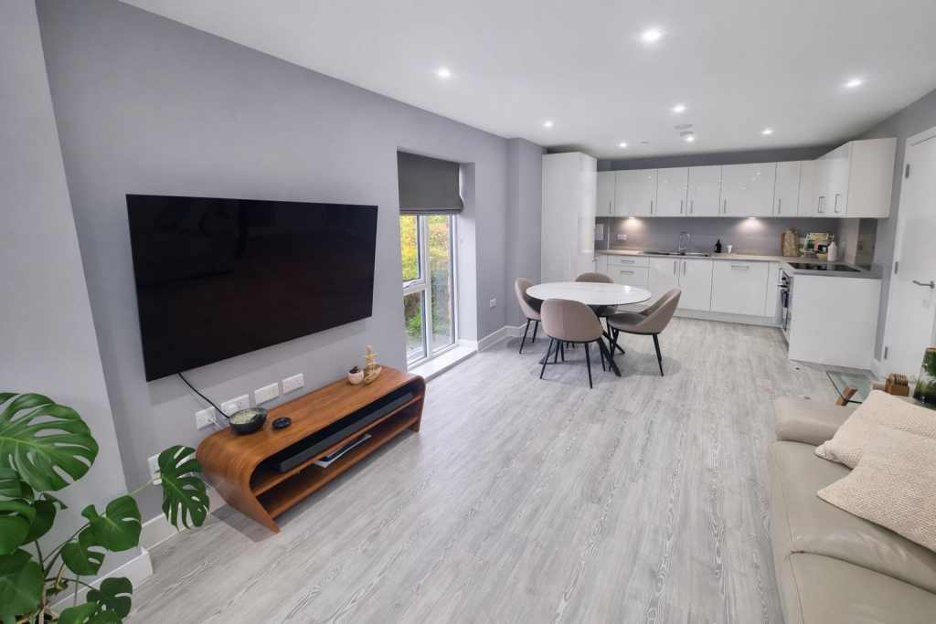Apartment in Dacorum, The Image - More