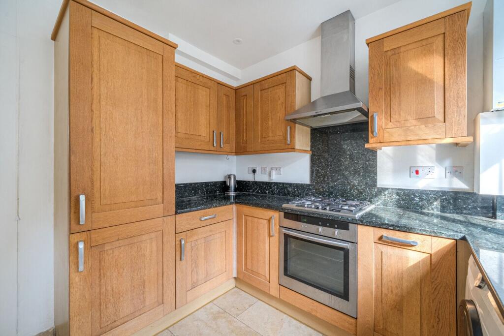House in London, Upper Norwood - More
