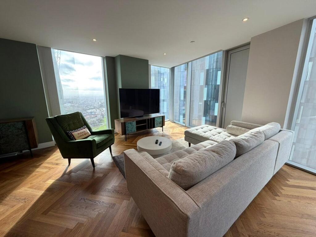 Main image of property: 9 Owen Street, East Tower,Deansgate Square, Manchester, M15