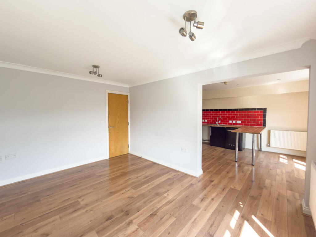 Apartment in Sunderland - View 5