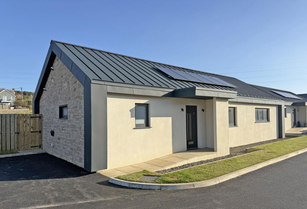3-bed detached on Higher Fraddon, St Columb, Cornwall, £399,950