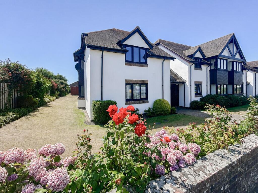 Main image of property: Beaulieu Lodge, Bexhill-On-Sea, TN39 3AD