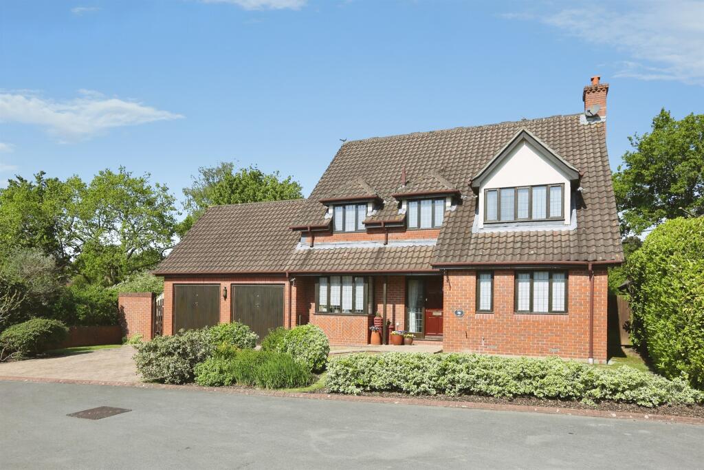 Main image of property: Brooklynn Close, Waltham Chase, SOUTHAMPTON