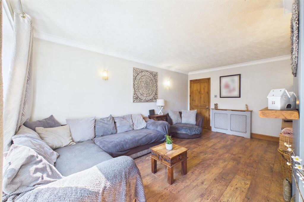 Stocks Loke, Cawston - View 3