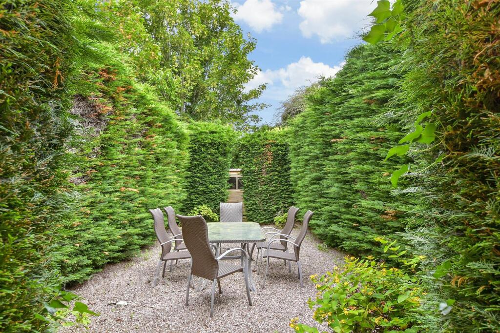 Main image of property: Harrow Road, Knockholt, Kent