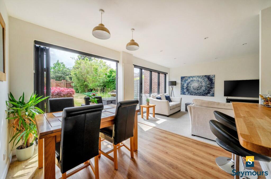 House in Guildford, Boxgrove - View 3