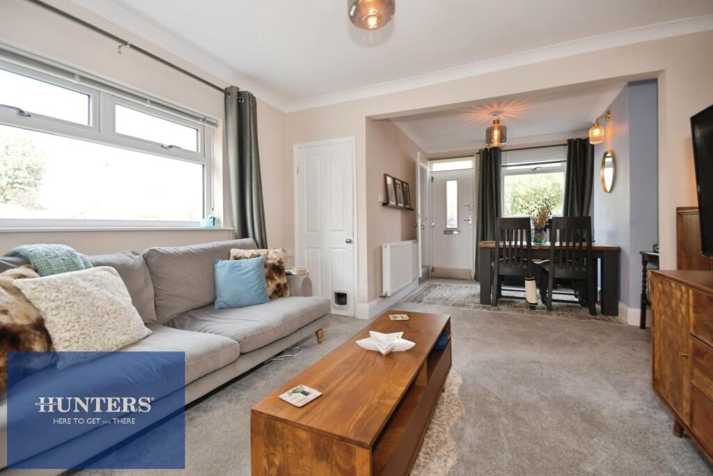 House in Chesterfield, Brimington - More