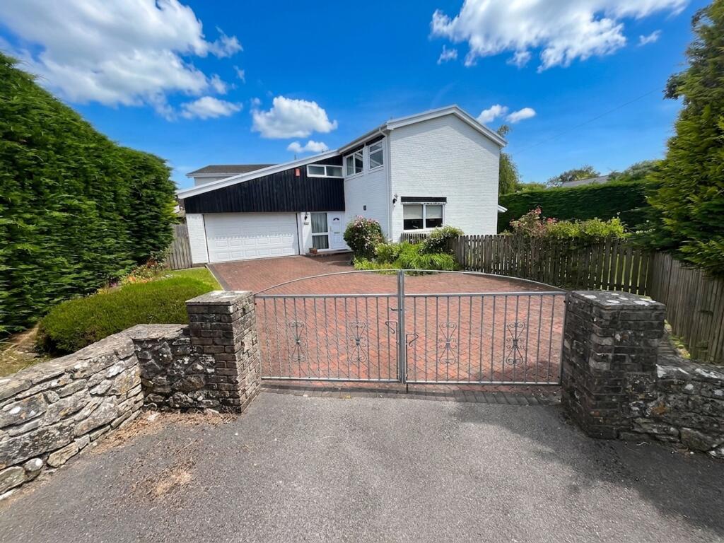 3-bed detached on Ty-Nant Causeway Hill Llanblethian, Cowbridge CF71 7HZ, £650,000