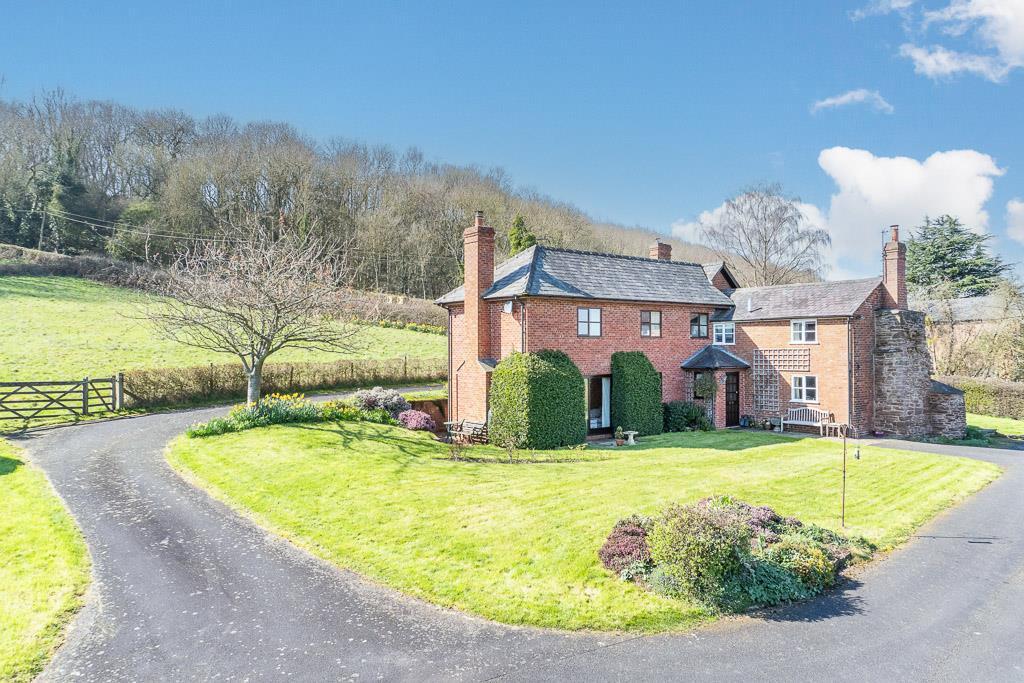 3-bed detached on Raddle, Leysters, Tenbury Wells, £675,000
