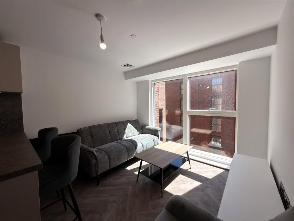 Apartment in Birmingham, West Midlands - View 4